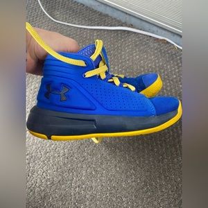 Boys Basketball shoes